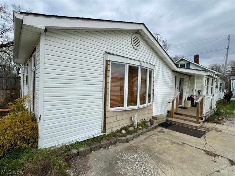 6205 Jefferson Road, Ashtabula, OH - Photo 4