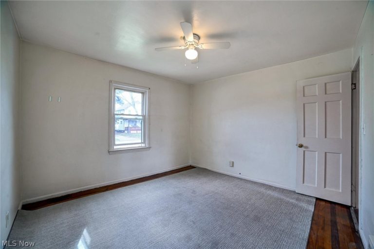 7615 Kenilworth Avenue, Parma, OH - Photo 6