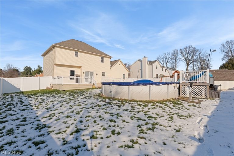 1516 Wisteria Avenue, Hartville, OH - Photo 6