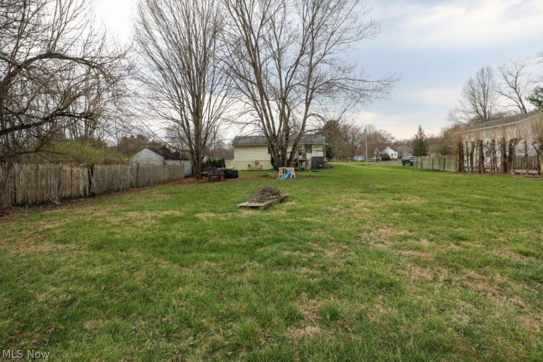 10676 Holcomb Road, Newton Falls, OH - Photo 8