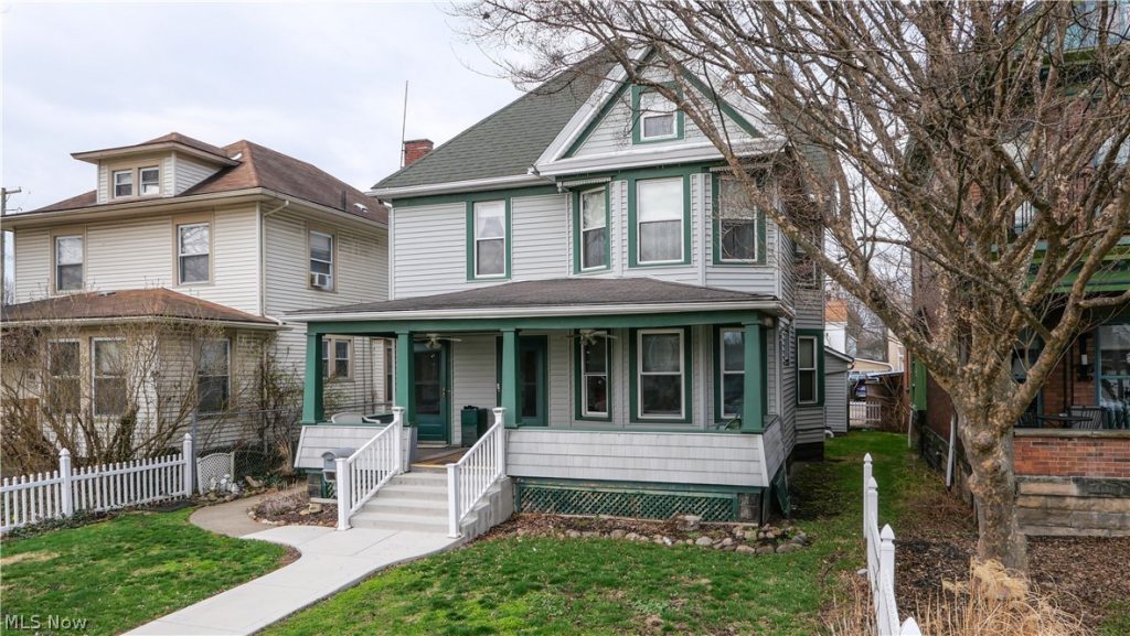 128 6th Street, Barberton, OH