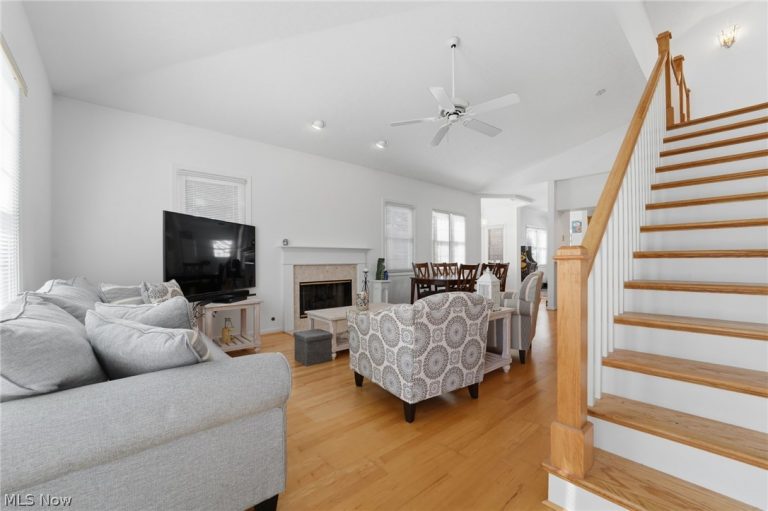 402 Eagle, Mayfield Heights, OH - Photo 8