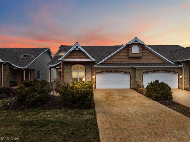 4319 Shore Drive, Lorain, OH - Photo 2