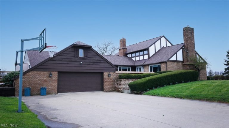 13177 Beaver Springfield Road, New Springfield, OH, 44443