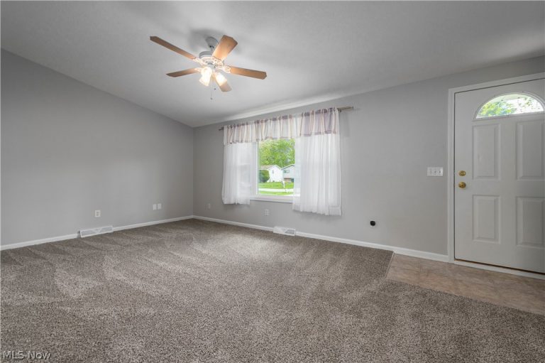 6974 Wil Lou Lane, North Ridgeville, OH - Photo 3