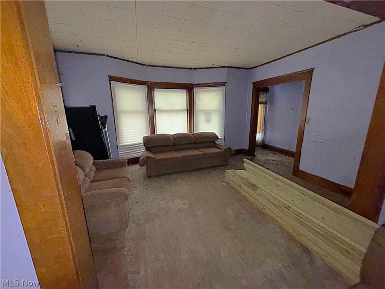 1749 Rosedale Avenue, East Cleveland, OH - Photo 3