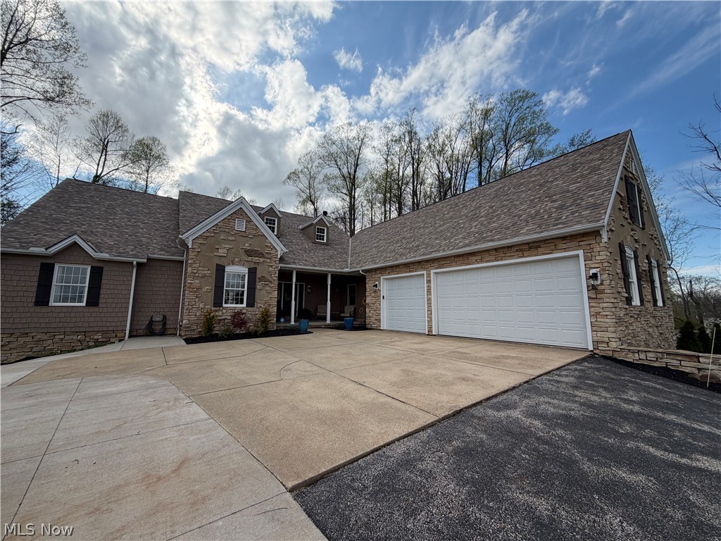 12420 Falcon Ridge Road, Chesterland, OH