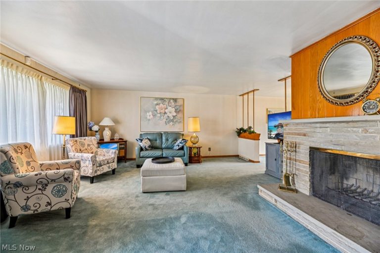 508 Clearbrook Drive, Akron, OH - Photo 4