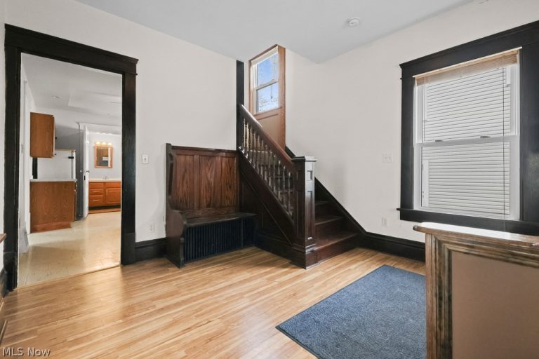 44 Agate Place, Akron, OH - Photo 4