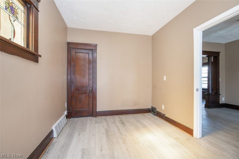 3976 71st Street, Cleveland, OH - Photo 6