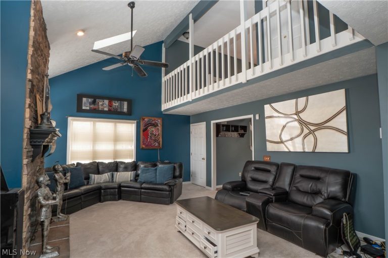 4839 Pond Drive, North Canton, OH - Photo 4