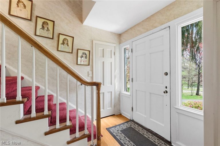 2044 Belvoir Boulevard, South Euclid, OH - Photo 3
