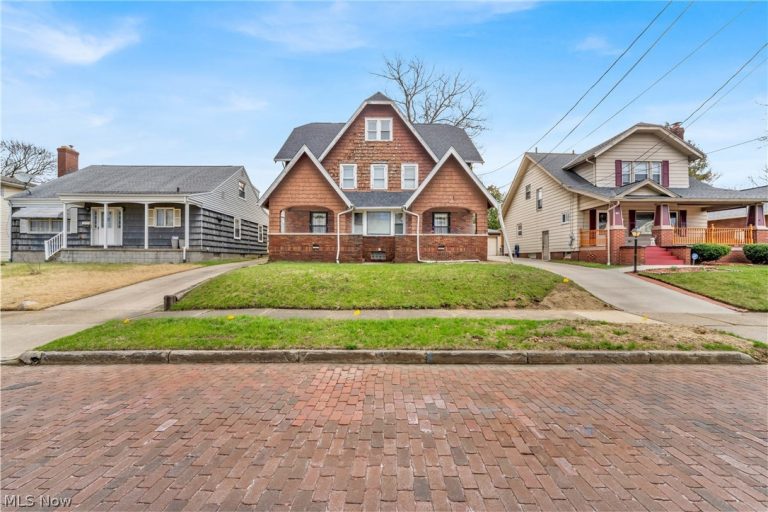 967 Oakland Avenue, Akron, OH - Photo 2