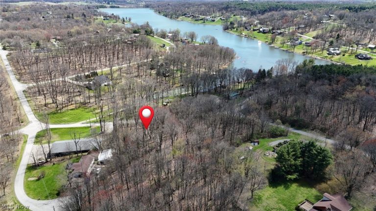 47044 & 47054 Tomahawk Drive, Negley, OH, 44441