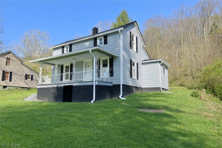 236 Ace Drive, Rayland, OH - Photo 2