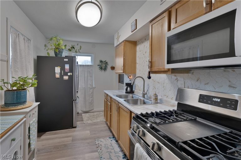 415 Glenellen Avenue, Youngstown, OH - Photo 8