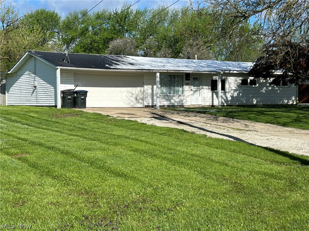 1882 Paul Drive, Brunswick, OH