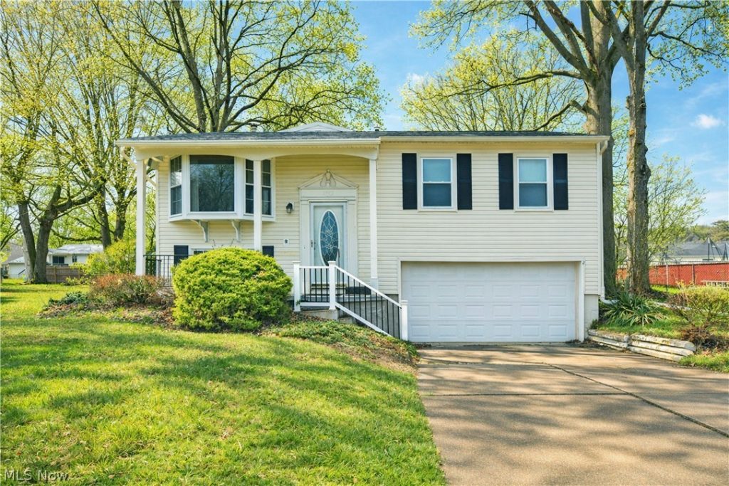 3702 Hightree Avenue, Warren, OH