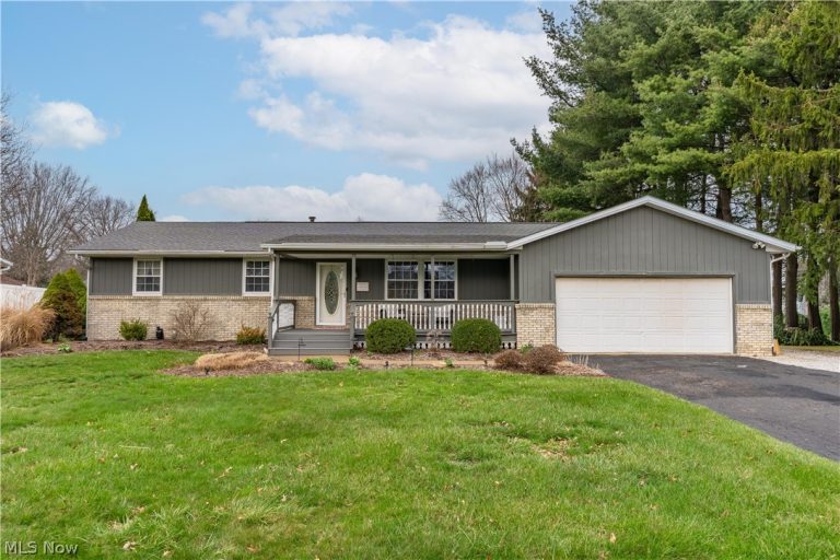 7731 Brunswick Circle, Massillon, OH - Photo 2