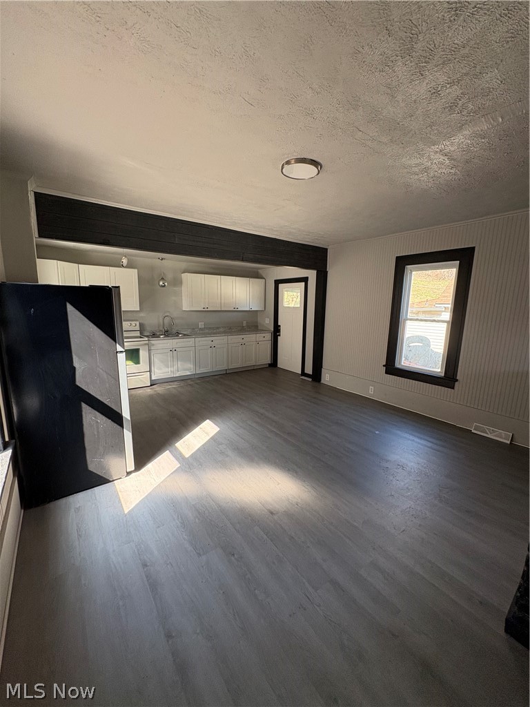 3943 Grant Street, Weirton, WV - Photo 6