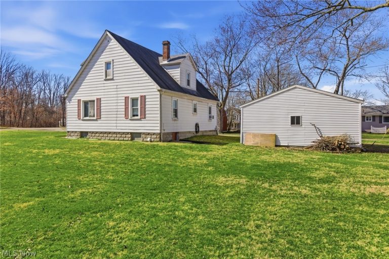 2847 Youngstown Avenue, McDonald, OH - Photo 6