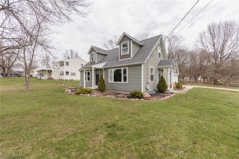 9985 Mount Eaton Road, Wadsworth, OH - Photo 2