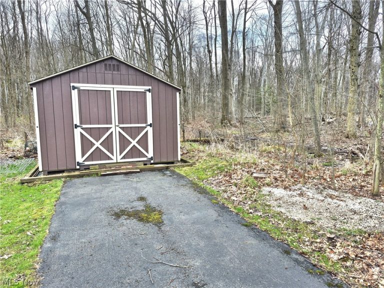 1174 Henn Hyde Road, Warren, OH - Photo 5