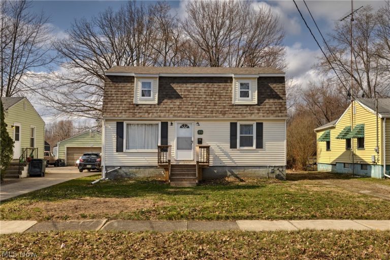 1935 Northfield Avenue, Warren, OH, 44485