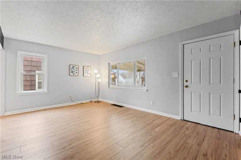 1265 Greenwood Avenue, Akron, OH - Photo 6