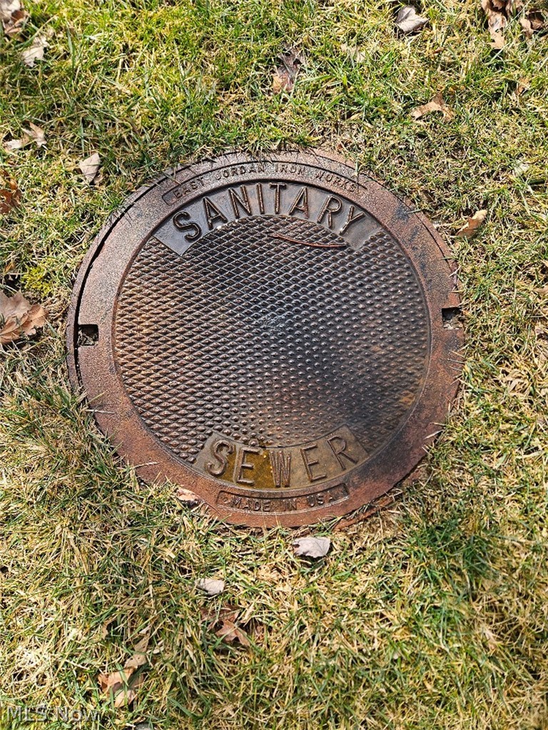 Ashley Circle, Austintown, OH - Photo 8