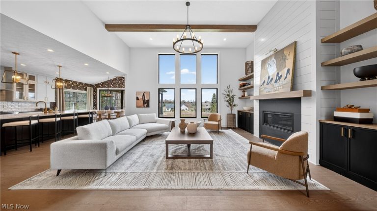 2071 Lanterman Circle, Hinckley, OH - Photo 6