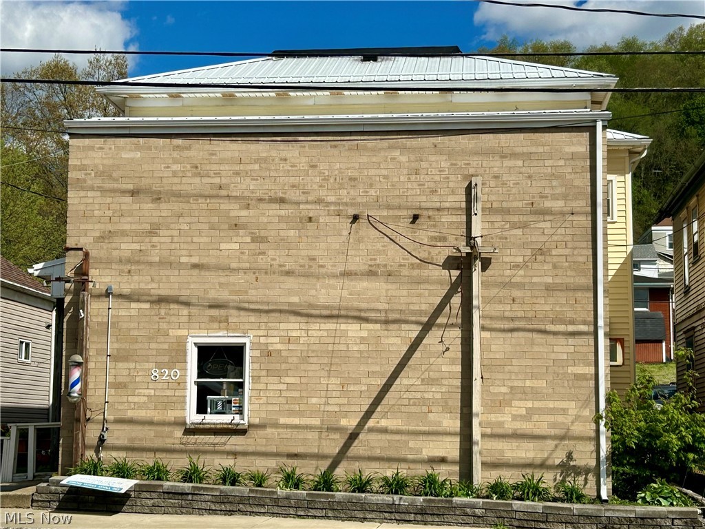 820 Commerce Street, Wellsburg, WV
