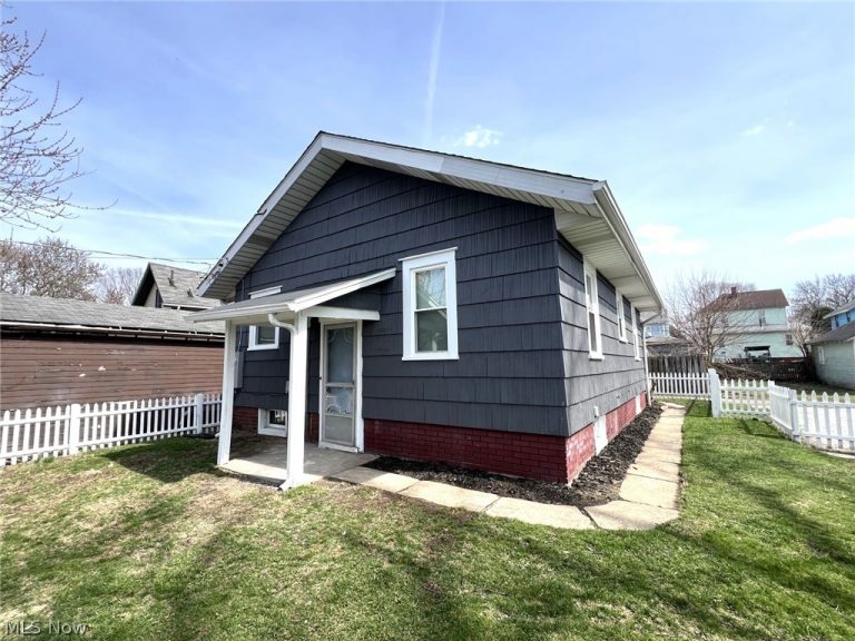 1825 Bernice Court, Canton, OH - Photo 8