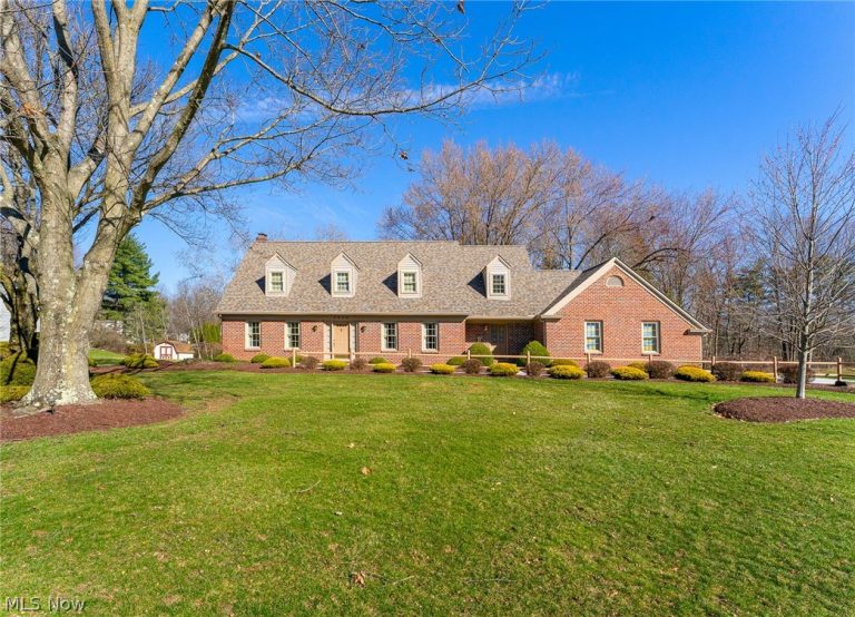 3600 Fawn Drive, Canfield, OH, 44406