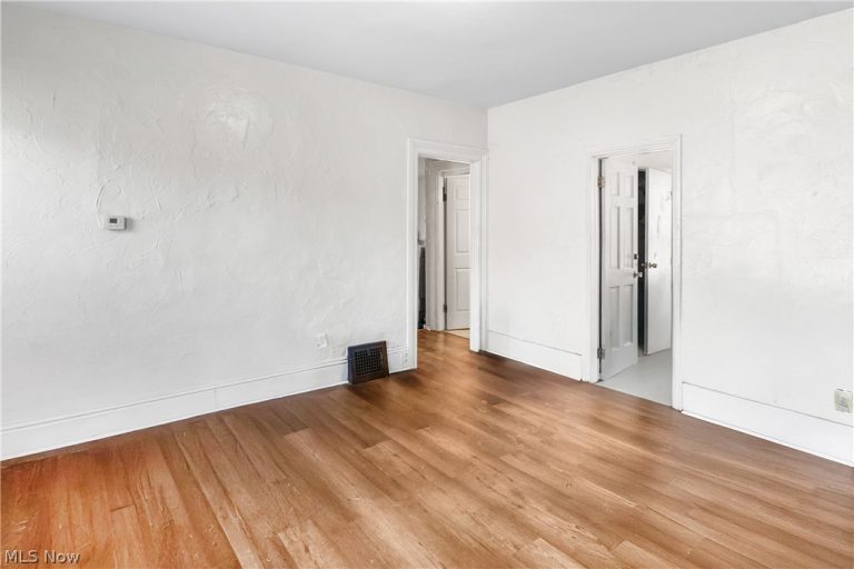 499 Brown Street, Akron, OH - Photo 6