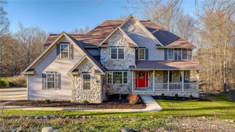 10560 Auburndale Road, Chagrin Falls, OH, 44023