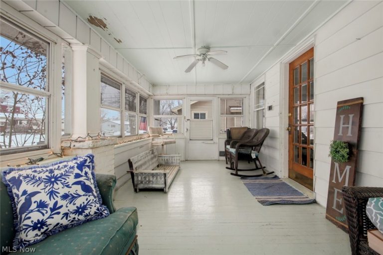 32 Como Street, Struthers, OH - Photo 8
