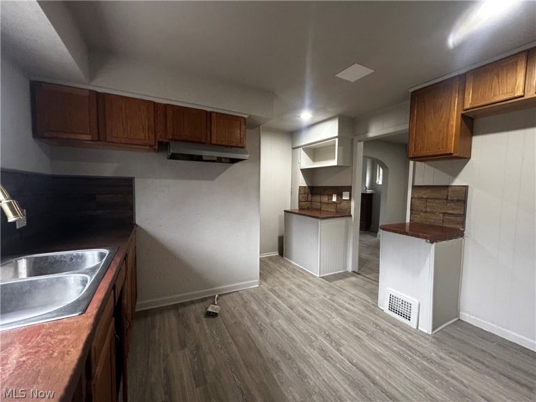 12609 Dove Avenue, Cleveland, OH - Photo 5