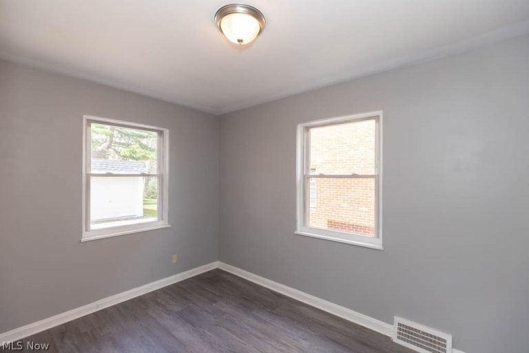 3596 Warren Road, Cleveland, OH - Photo 8