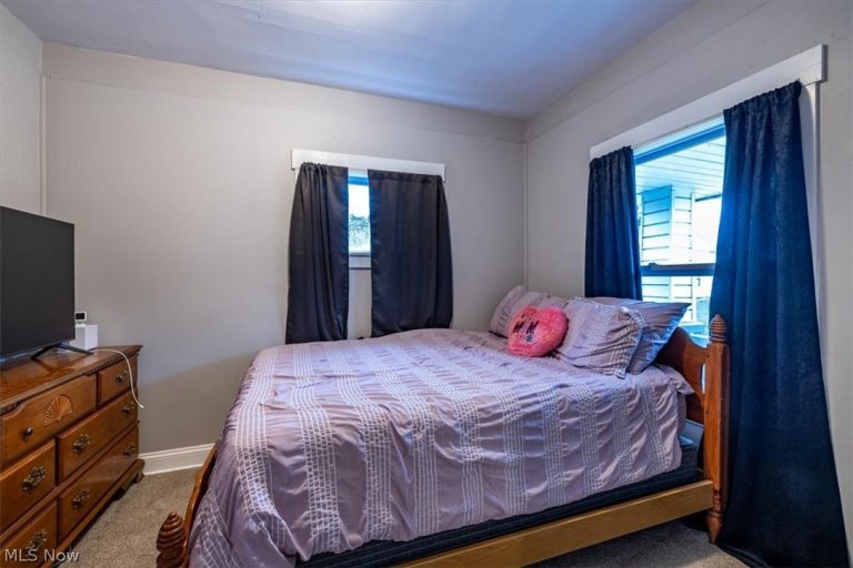 3152 68th Street, Cleveland, OH - Photo 6