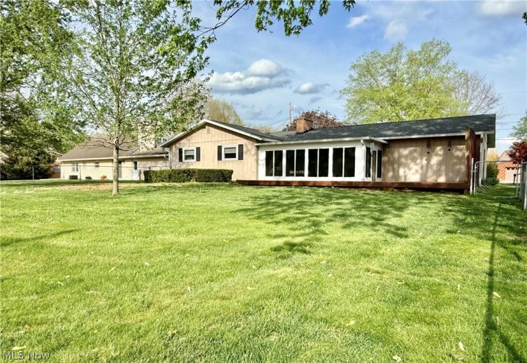 307 Strecker Lane, Marietta, OH - Photo 3