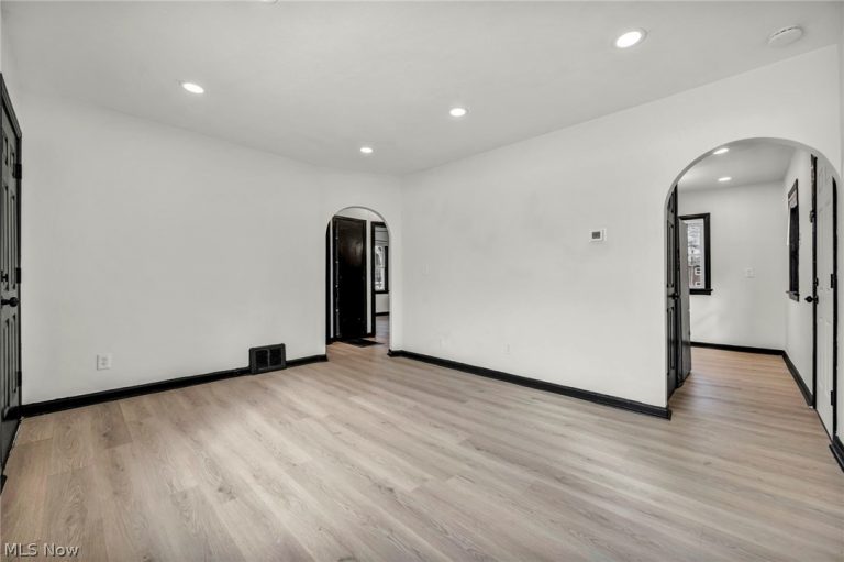 4137 154th Street, Cleveland, OH - Photo 8