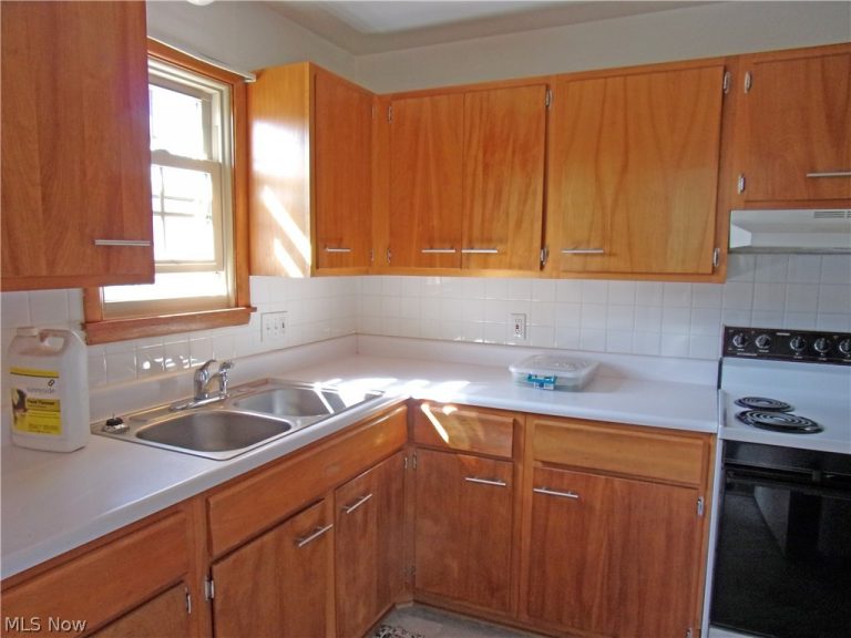 971 Wye Drive, Akron, OH - Photo 4