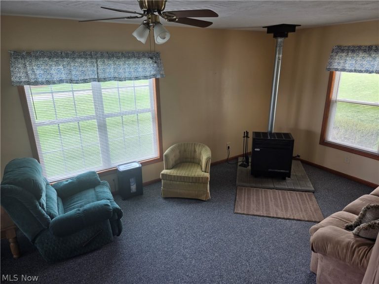 38147 Hunter Camp Road, Lisbon, OH - Photo 2