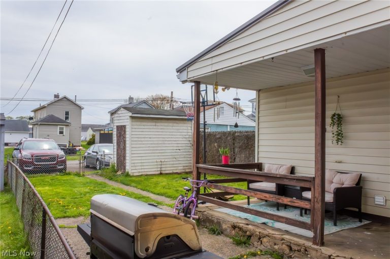 605 Trenton Street, Toronto, OH - Photo 5