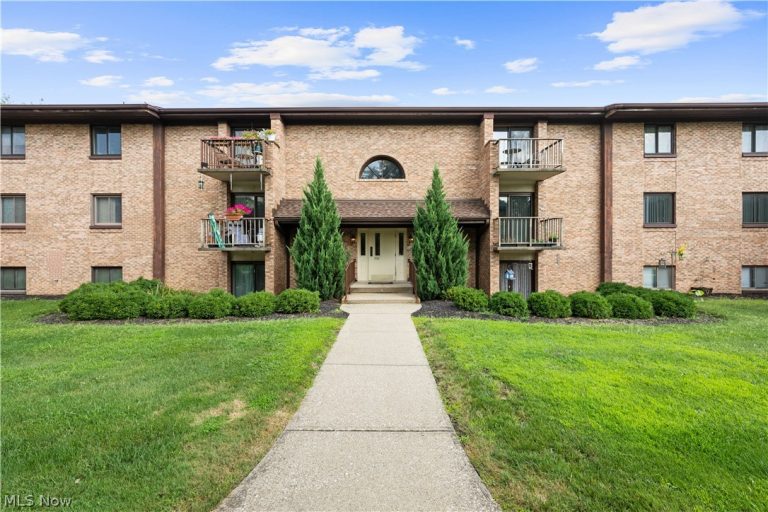 550 Tollis Parkway #307, Broadview Heights, OH, 44147