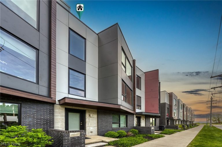 1240 70th Street, Cleveland, OH - Photo 2