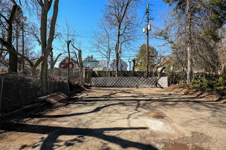 868 Main Street, Akron, OH - Photo 4