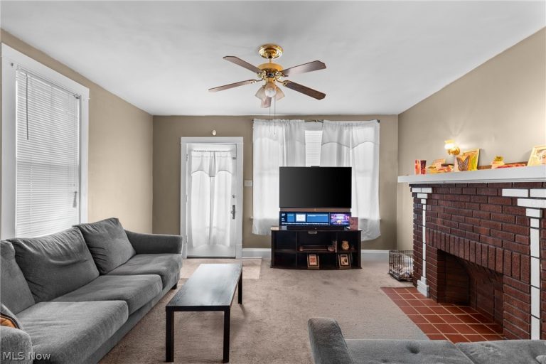 1203 Indiana Street, Martins Ferry, OH - Photo 6