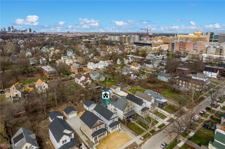 2250 100th Street, Cleveland, OH - Photo 2